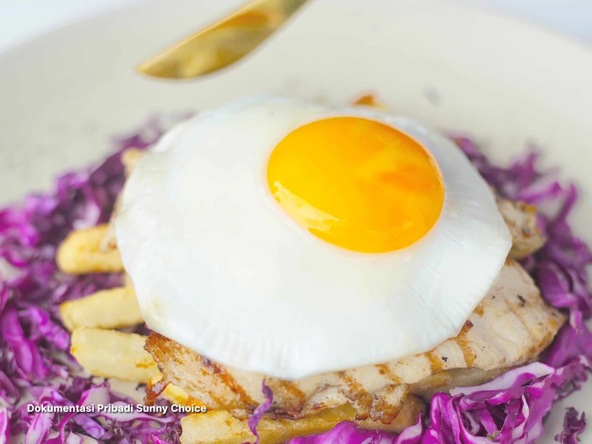makan telur